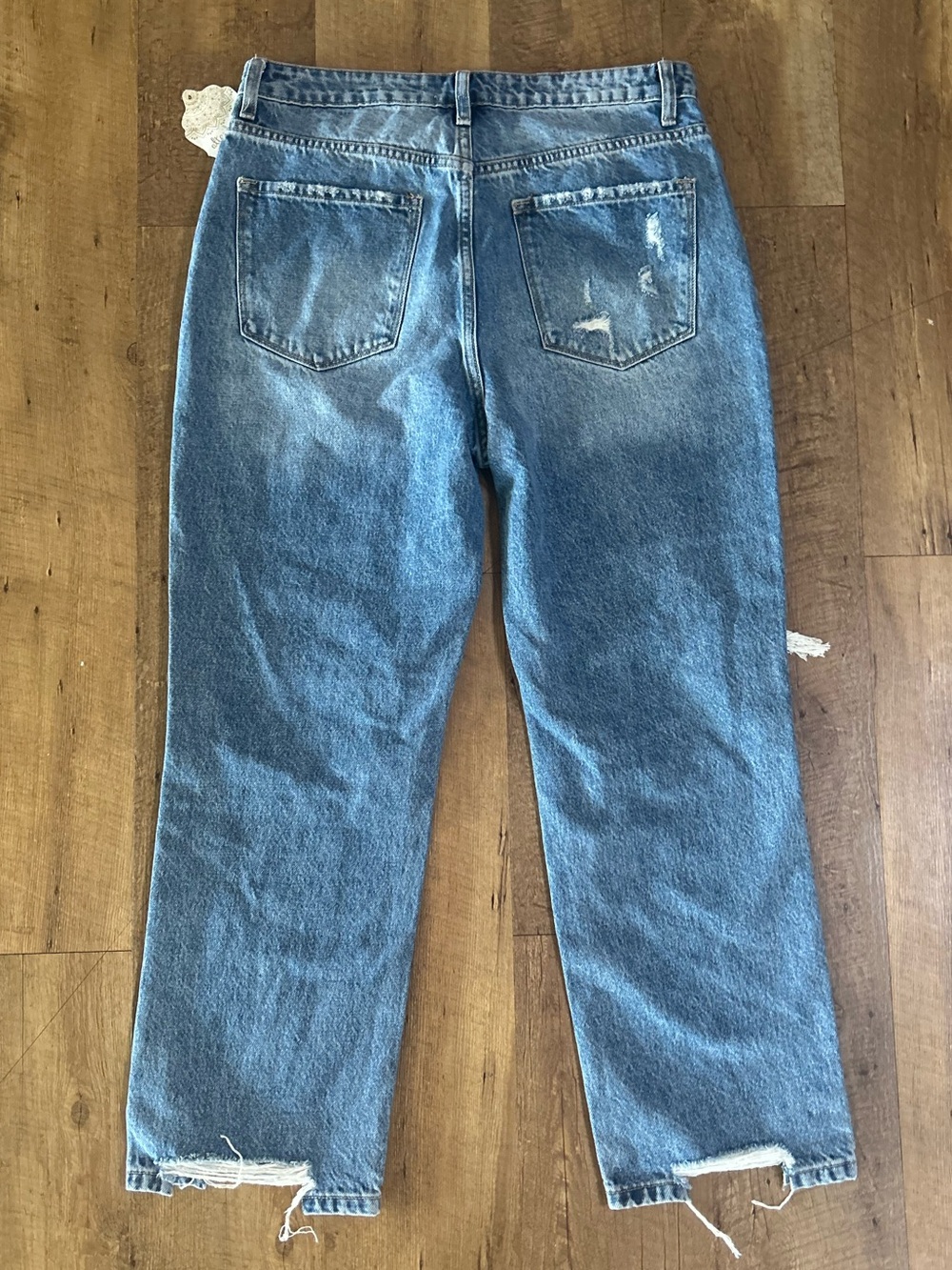Altar’d State High Rise Distressed Cropped Jeans Size 29 NWT Raw Hem Trendy - Picture 2 of 16